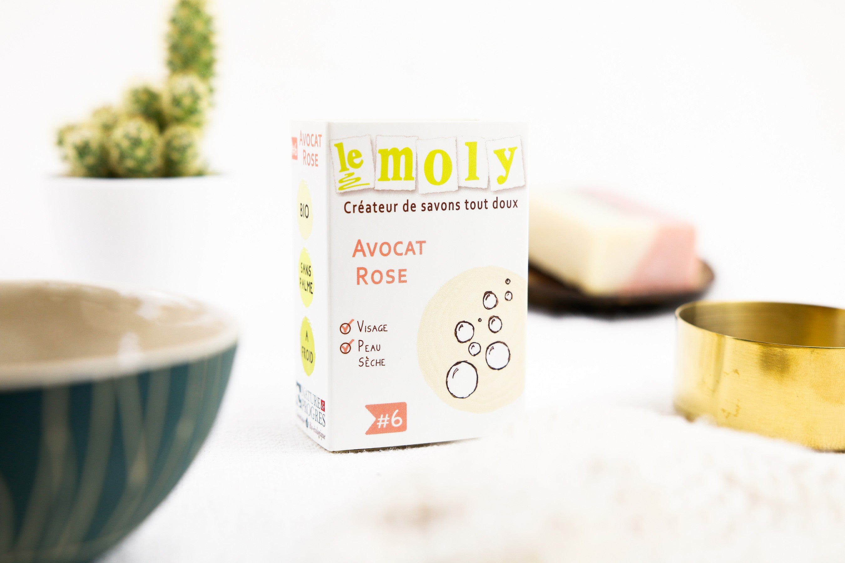 Savon saponifié à froid, surgras Rose Avocat, certifié bio, vegan pour la peau sèche du visage
