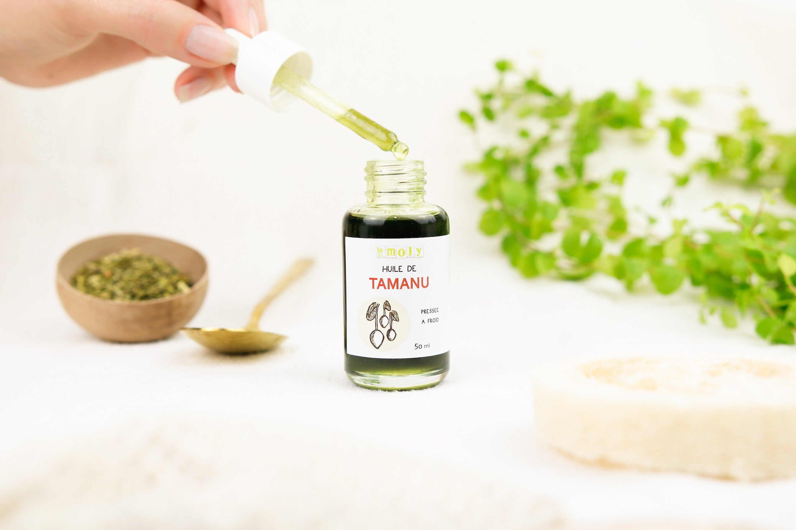 Huile végétale de Tamanu naturelle, vegan, pressée à froid