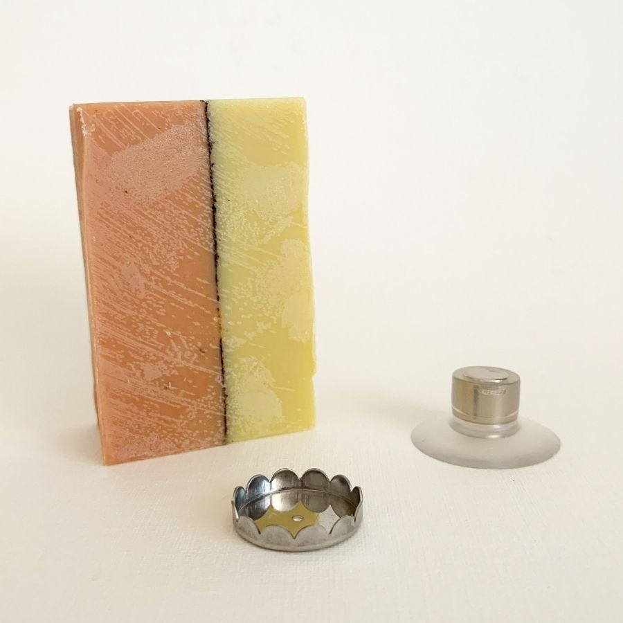 Porte-savon aimanté avec ventouse